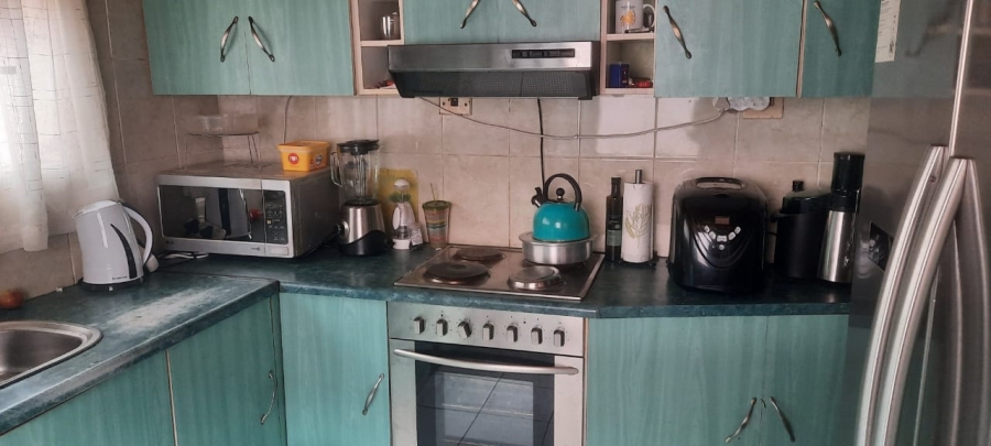 5 Bedroom Property for Sale in Mdantsane Eastern Cape